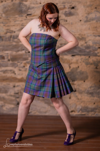 Eight, or six  yard medium weight ladies kilt