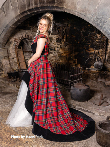 The Lenzie , Removable Bridal Train